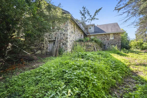 $349,800 | W330-s7098 County Road East, Mukwonago, WI 53149