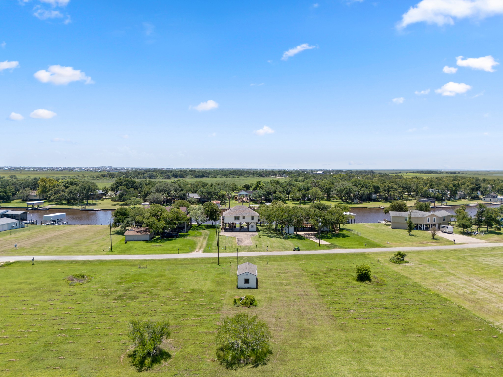 2777 Cr 291 Red Bend Road Sargent, TX 77414 - Photo 37 of 45
