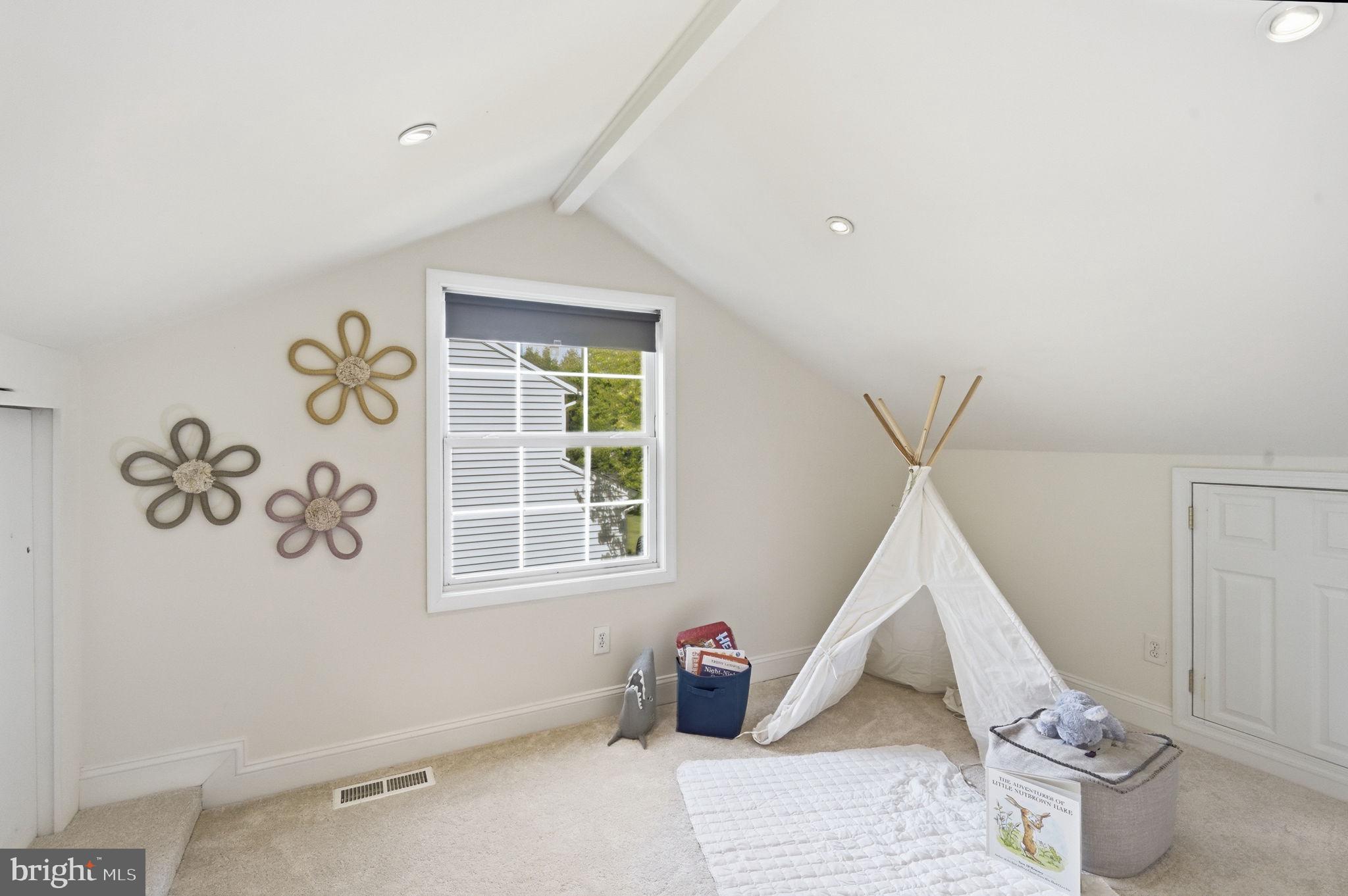 996 Headwater Road Annapolis, MD 21403 - Photo 21 of 59 Charming playroom with cozy vibes.