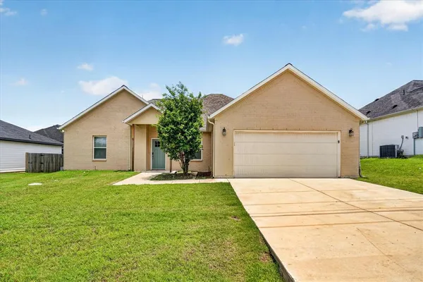 $314,900 | 5503 Firewood Trail, Granbury, TX 76048