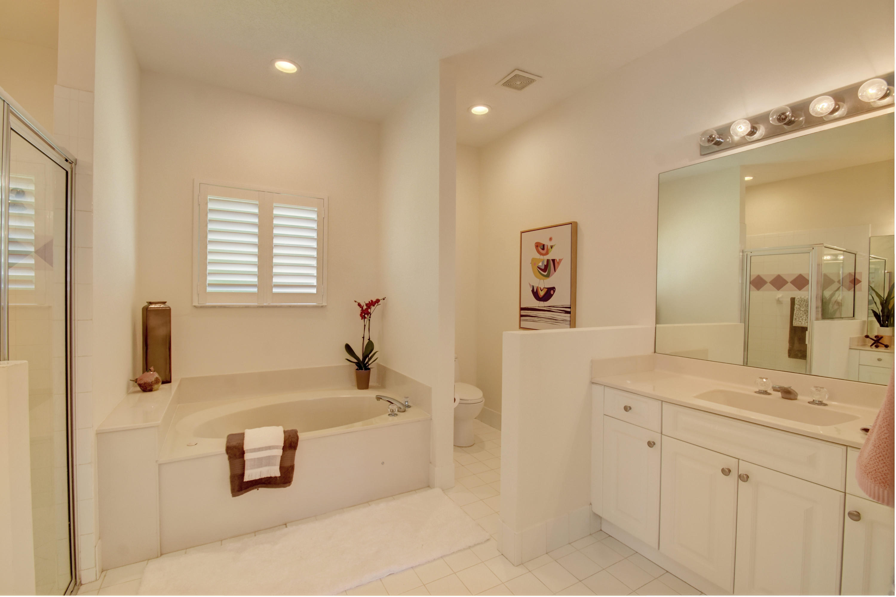 7201 Northwest Turtle Walk Boca Raton, FL 33487 - Photo 18 of 39 Separate vanities