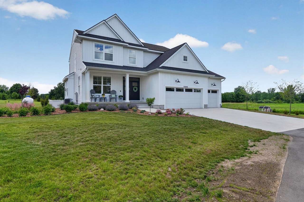 7895 Oak Grove Road Howell, MI 48855 - Photo 2 of 87 Gallery Image 2