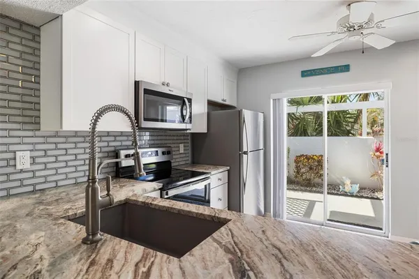 $4,500 | 276 Cerromar Way South, Unit 60, Venice, FL 34293