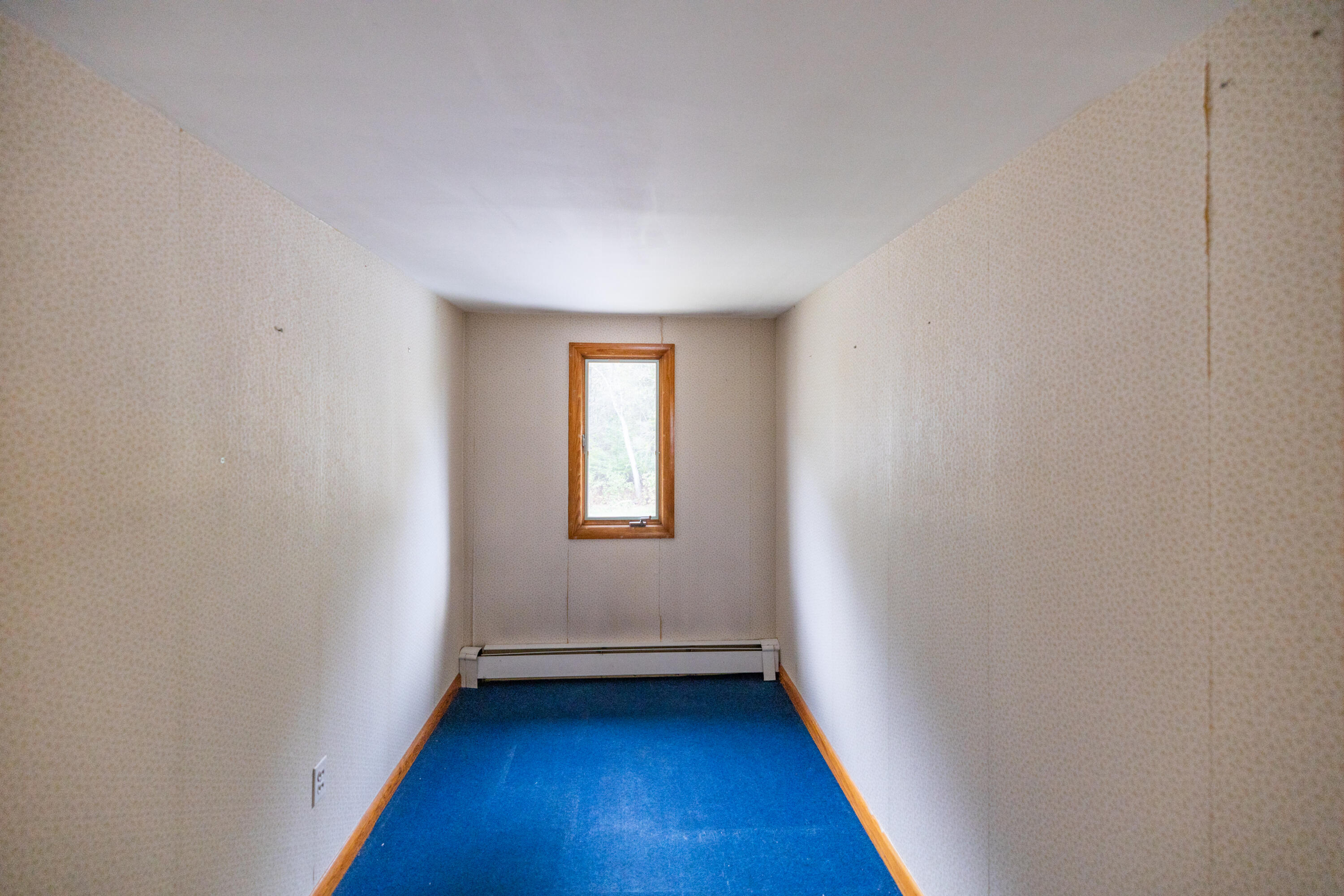 142 Hogan Road Lewiston, ME 04240 - Photo 21 of 36 Office or Nursery