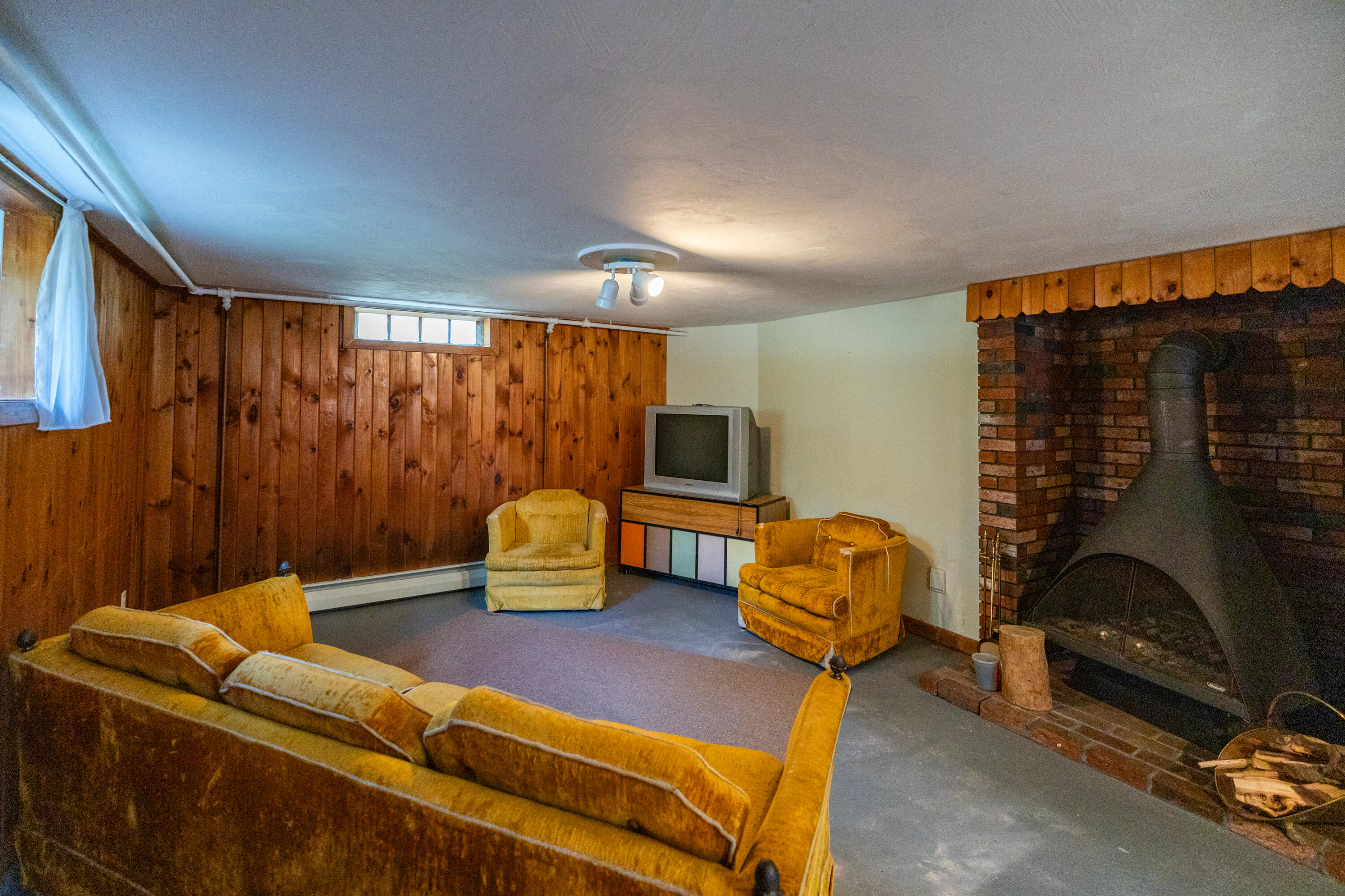 142 Hogan Road Lewiston, ME 04240 - Photo 32 of 36 Rec Room