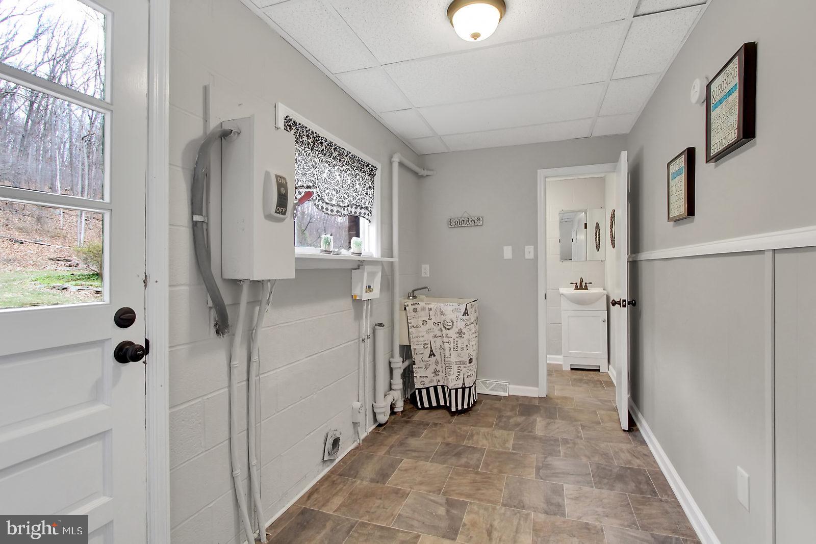 3715 Ridgewood Road York, PA 17406 - Photo 25 of 35 Gallery Image 25