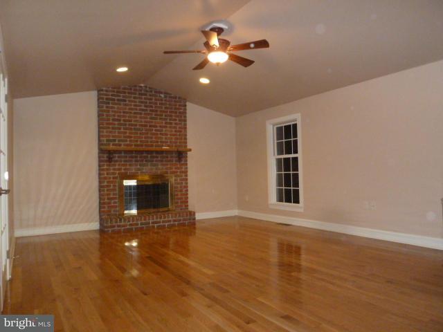 1652 Book Road Lancaster, PA 17602 - Photo 3 of 38 Gallery Image 3