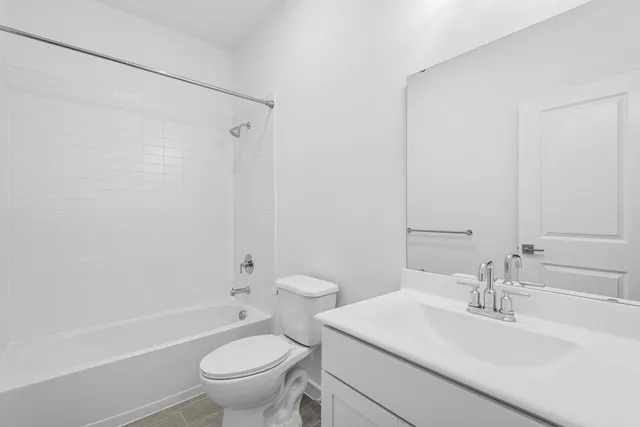 $281,470 | 693 Daniels Lake Lane, Dayton, TX 77535