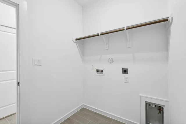 $281,470 | 693 Daniels Lake Lane, Dayton, TX 77535