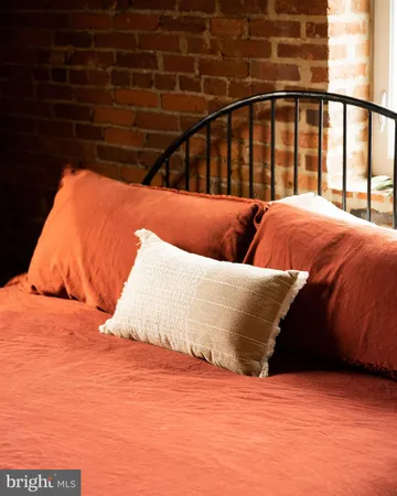 a close view of sink