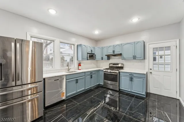 $3,400 | 7 Henry Street, Summit, NJ 07901