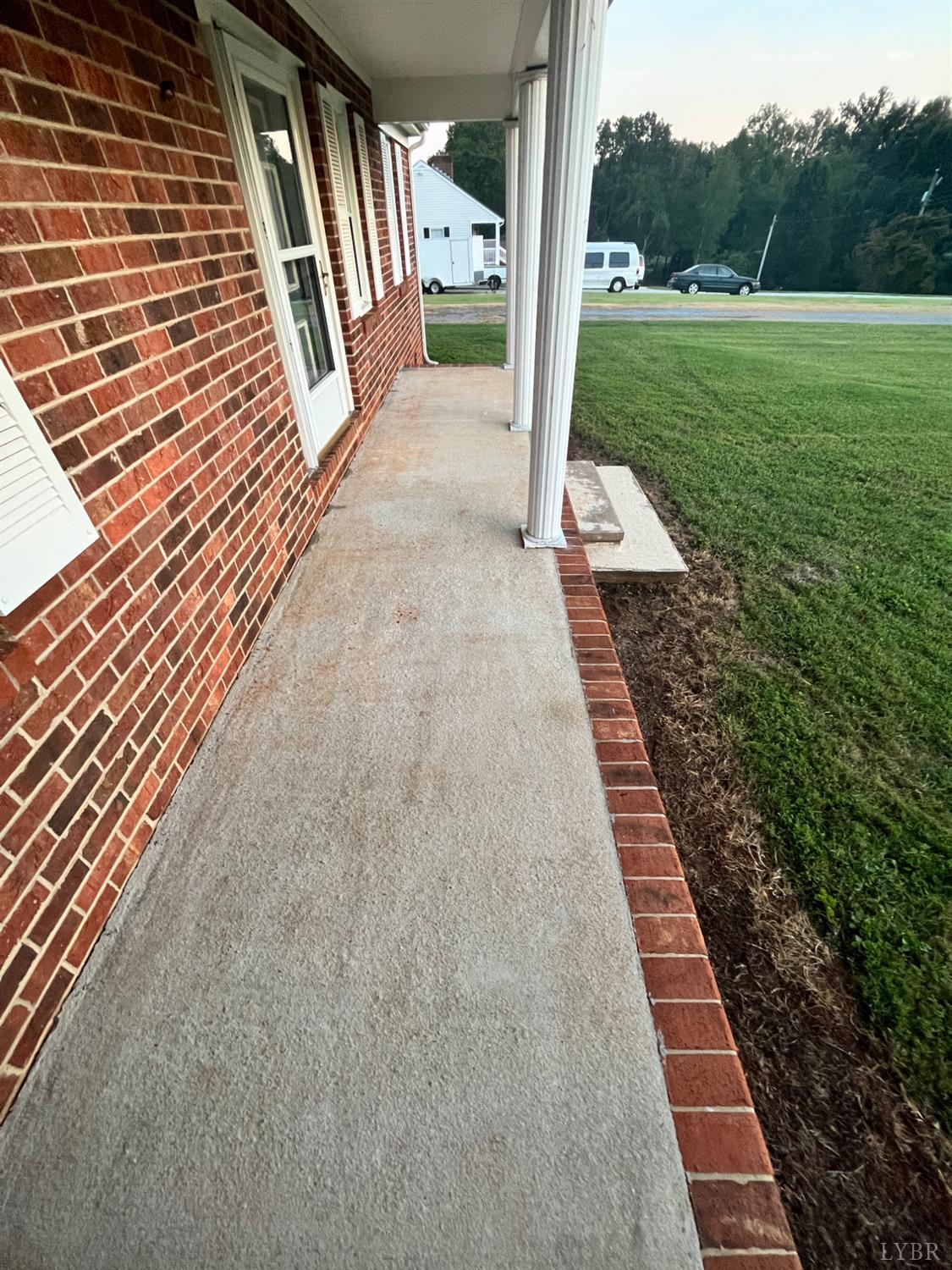 73 High View Place Lynchburg, VA 24502 - Photo 2 of 25 a view of backyard with garden