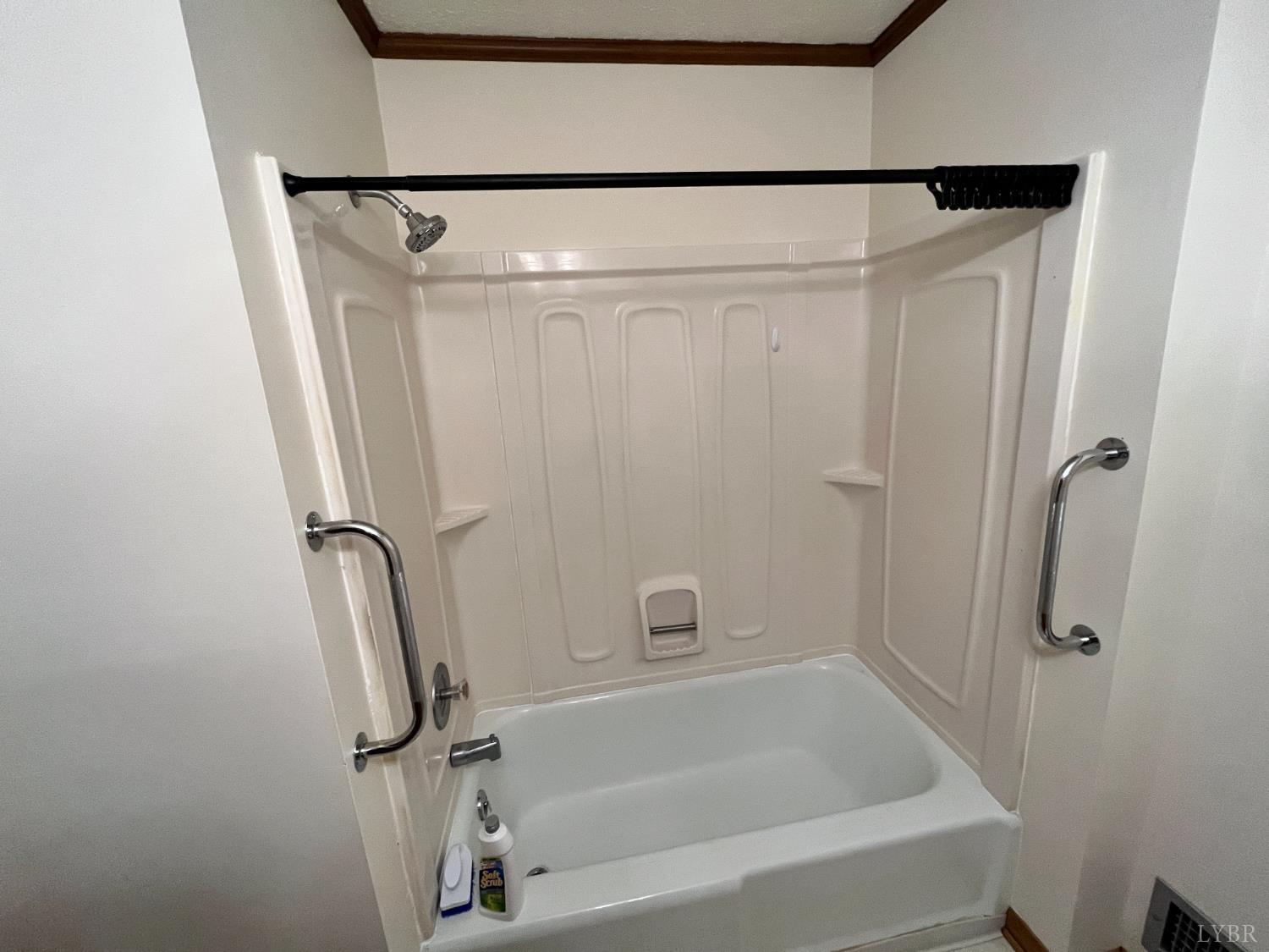 73 High View Place Lynchburg, VA 24502 - Photo 7 of 25 a bathroom with a shower