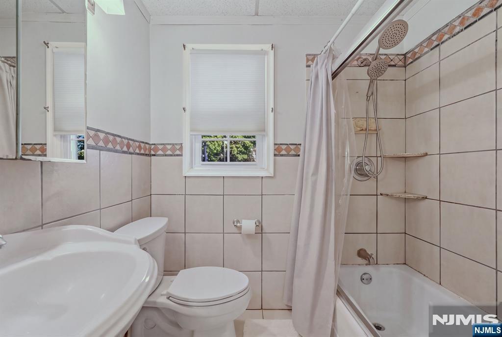 11 Raritan Avenue Paterson, NJ 07503 - Photo 27 of 42 Gallery Image 27
