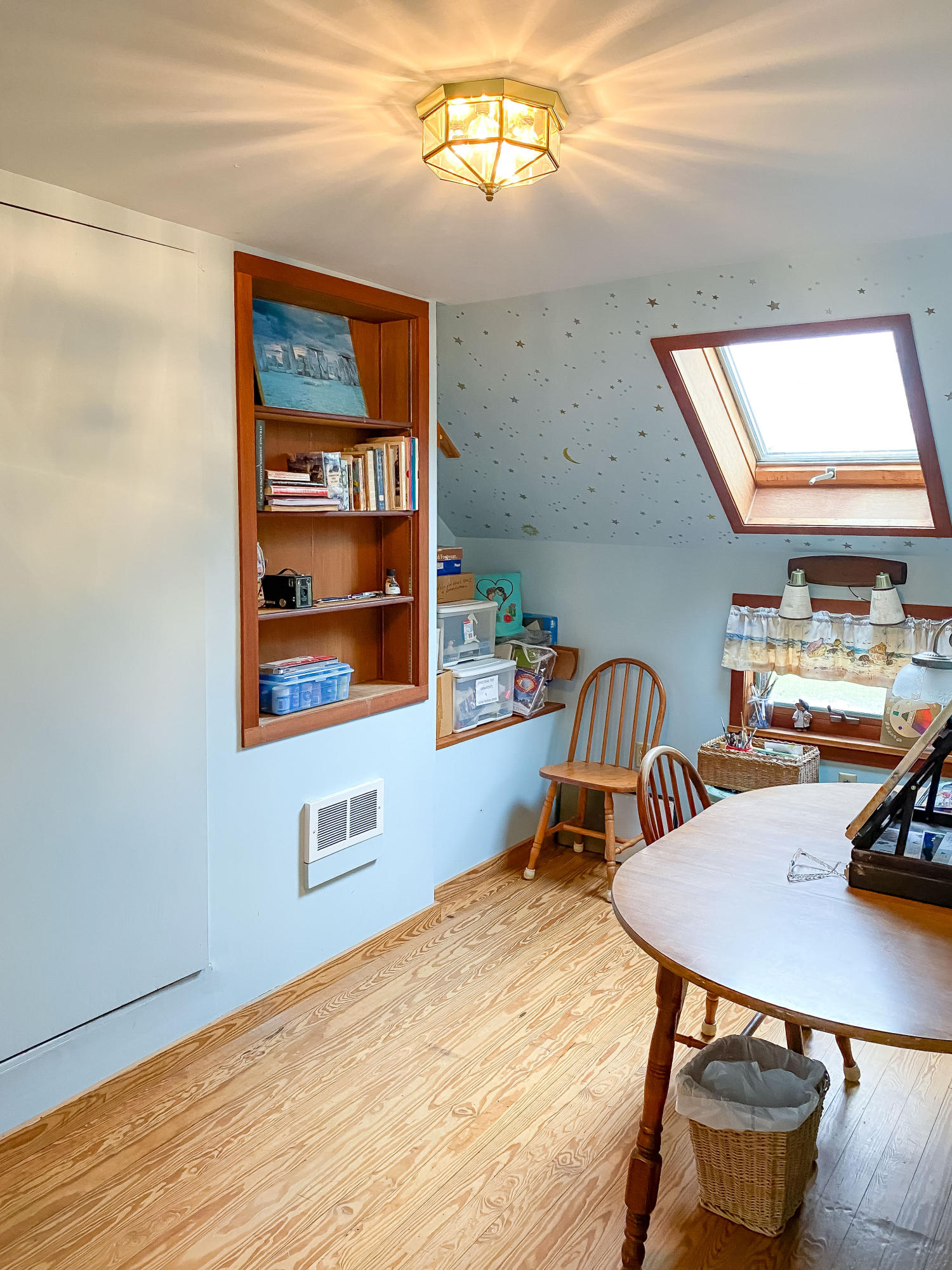 166 Katama Road Edgartown, MA 02539 - Photo 38 of 42 a workspace with furniture window and wooden floor