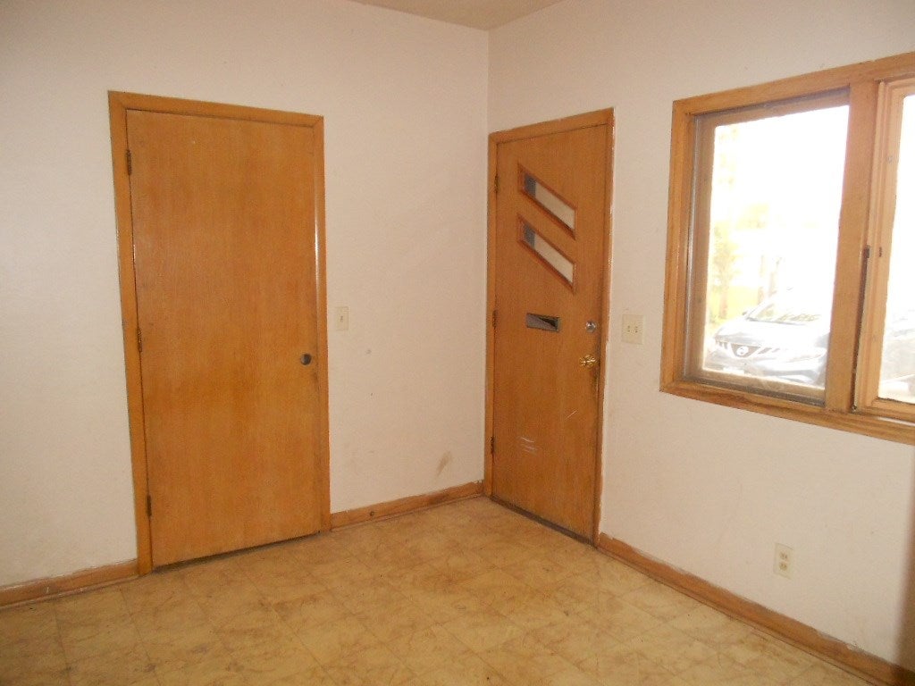 7344 La Porte Road Waterloo, IA 50702 - Photo 9 of 10 Gallery Image 9