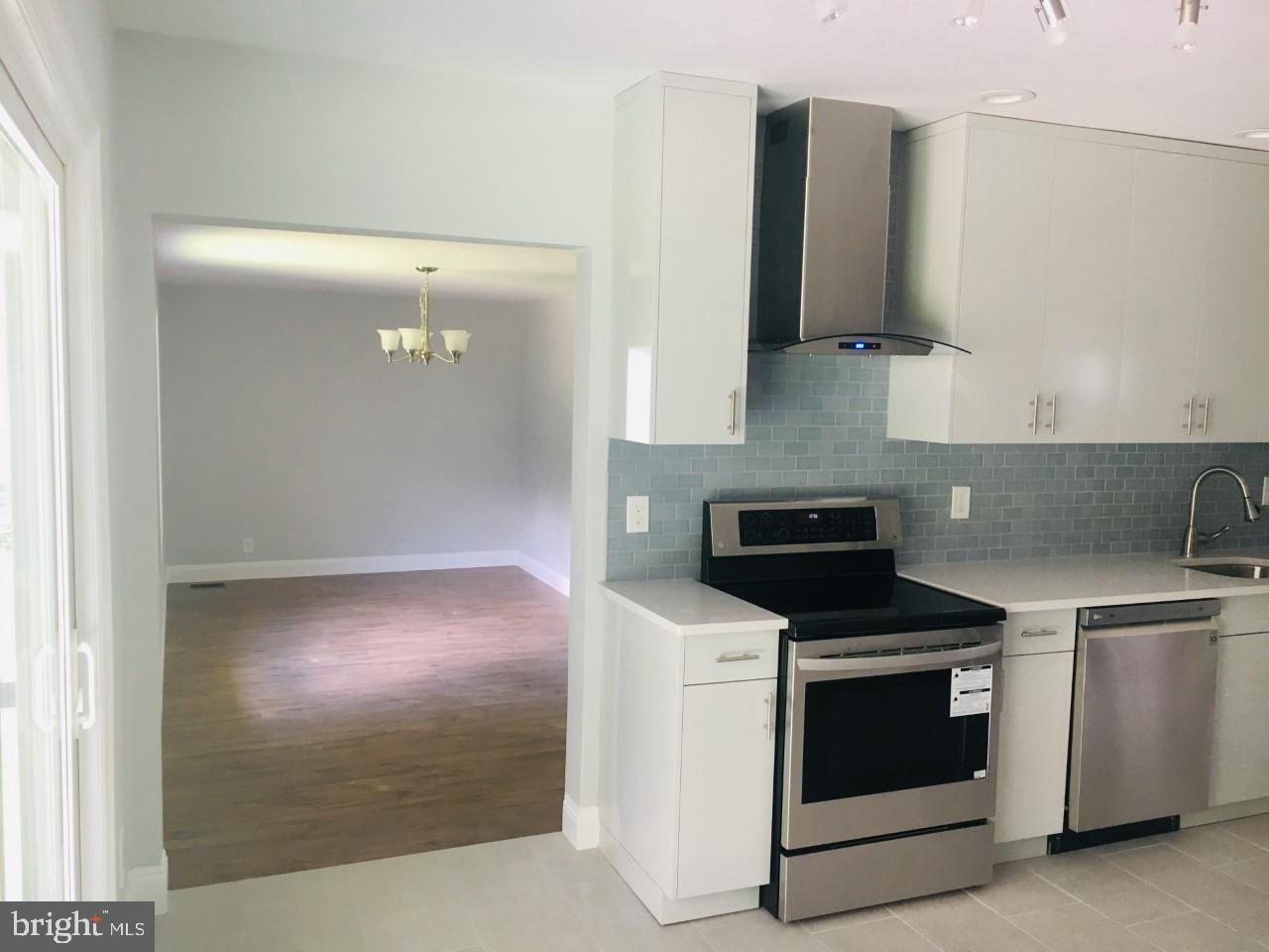 709 Klockner Road Trenton, NJ 08619 - Photo 6 of 19