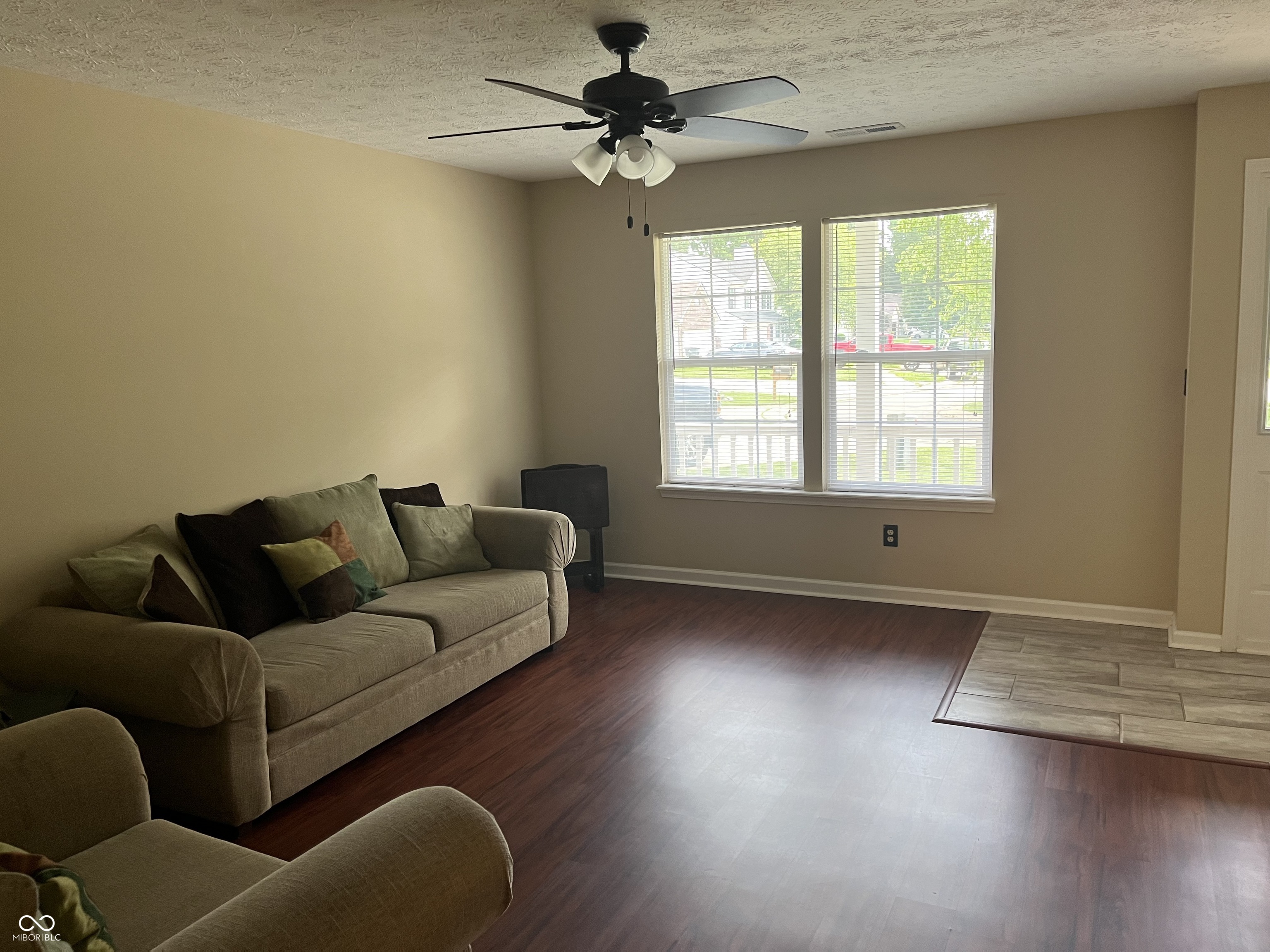 6818 Decatur Ridge Place Indianapolis, IN 46221 - Photo 2 of 20