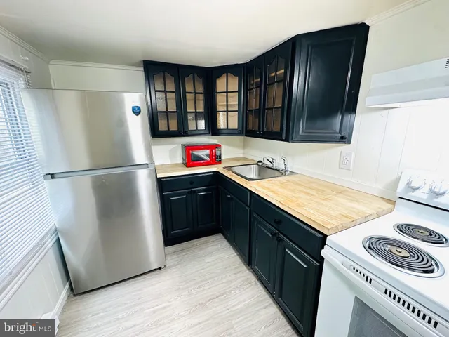 $1,200 | 32 South Governors Avenue, Unit C, Dover, DE 19904