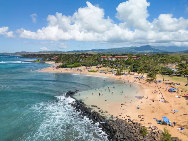 a view of street with an apartment