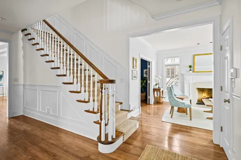 $2,250,000 | 1420 Isabella Street, Wilmette, IL 60091