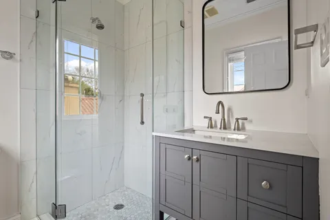 $2,250,000 | 1420 Isabella Street, Wilmette, IL 60091