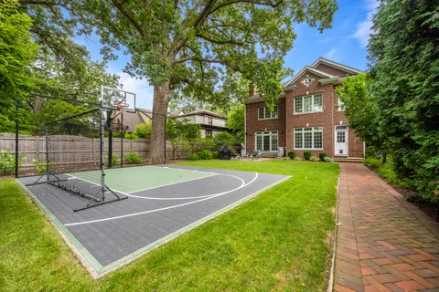 $2,250,000 | 1420 Isabella Street, Wilmette, IL 60091