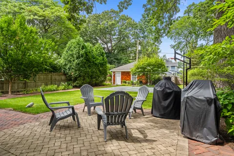 $2,250,000 | 1420 Isabella Street, Wilmette, IL 60091