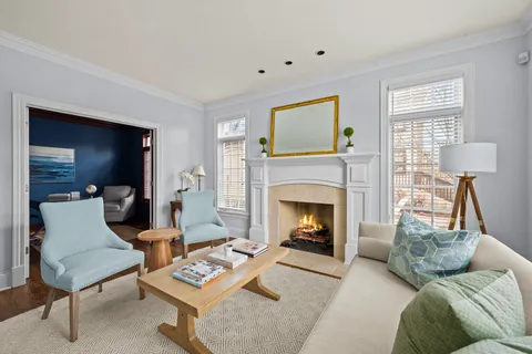 $2,250,000 | 1420 Isabella Street, Wilmette, IL 60091