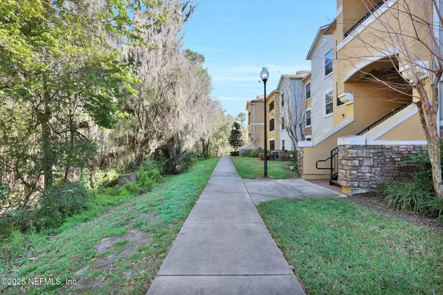 $160,000 | 8539 Gate Parkway West, Unit 624, Jacksonville, FL 32216