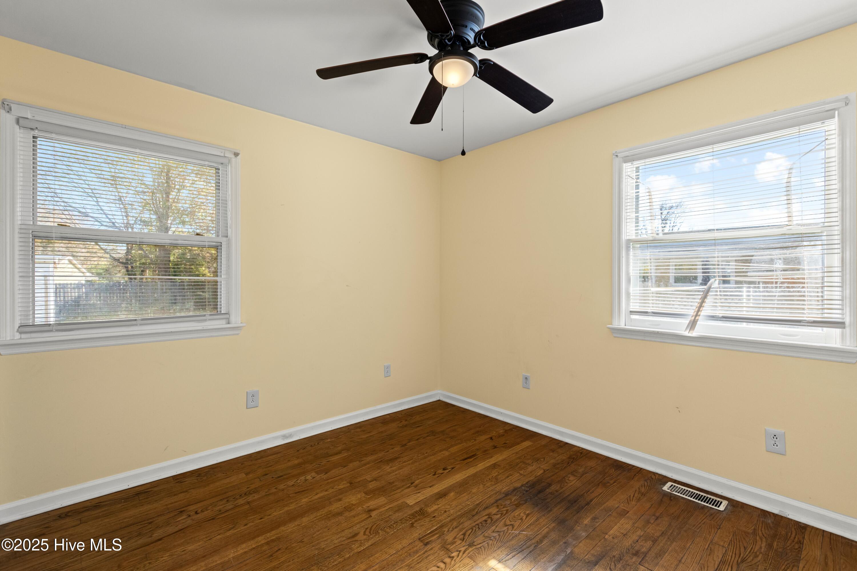 114 Cardinal Road Jacksonville, NC 28546 - Photo 18 of 25 425A4907