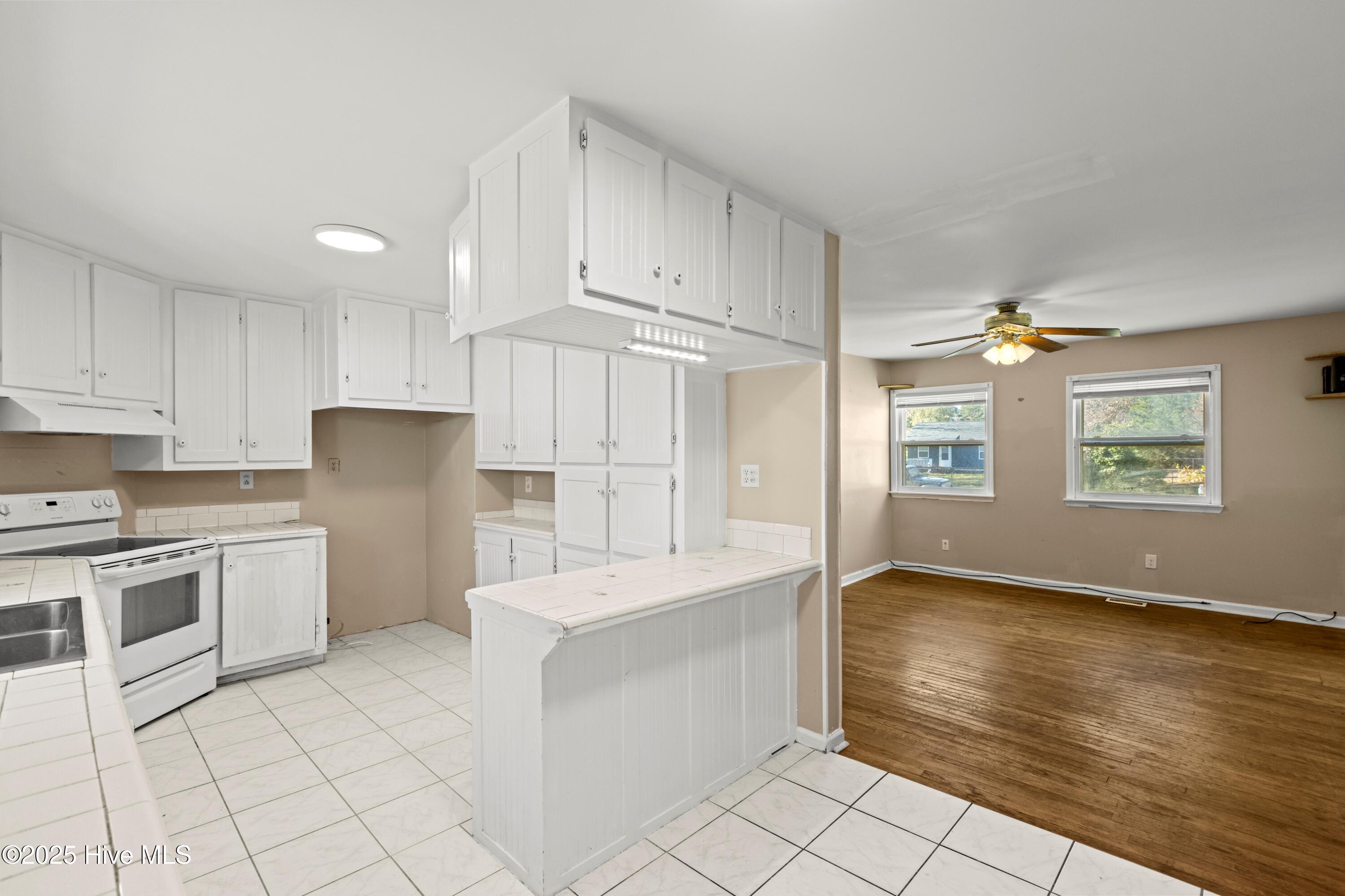 114 Cardinal Road Jacksonville, NC 28546 - Photo 9 of 25 425A4880