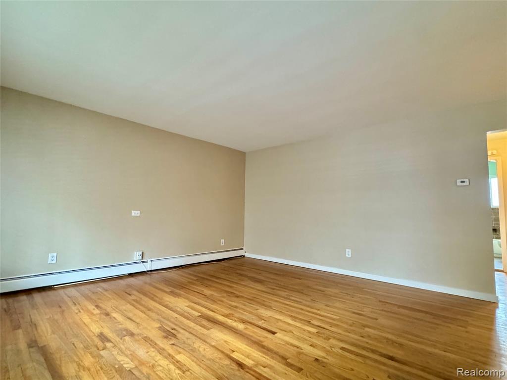 475 South Adams Road, Unit 19 Birmingham, MI 48009 - Photo 4 of 12