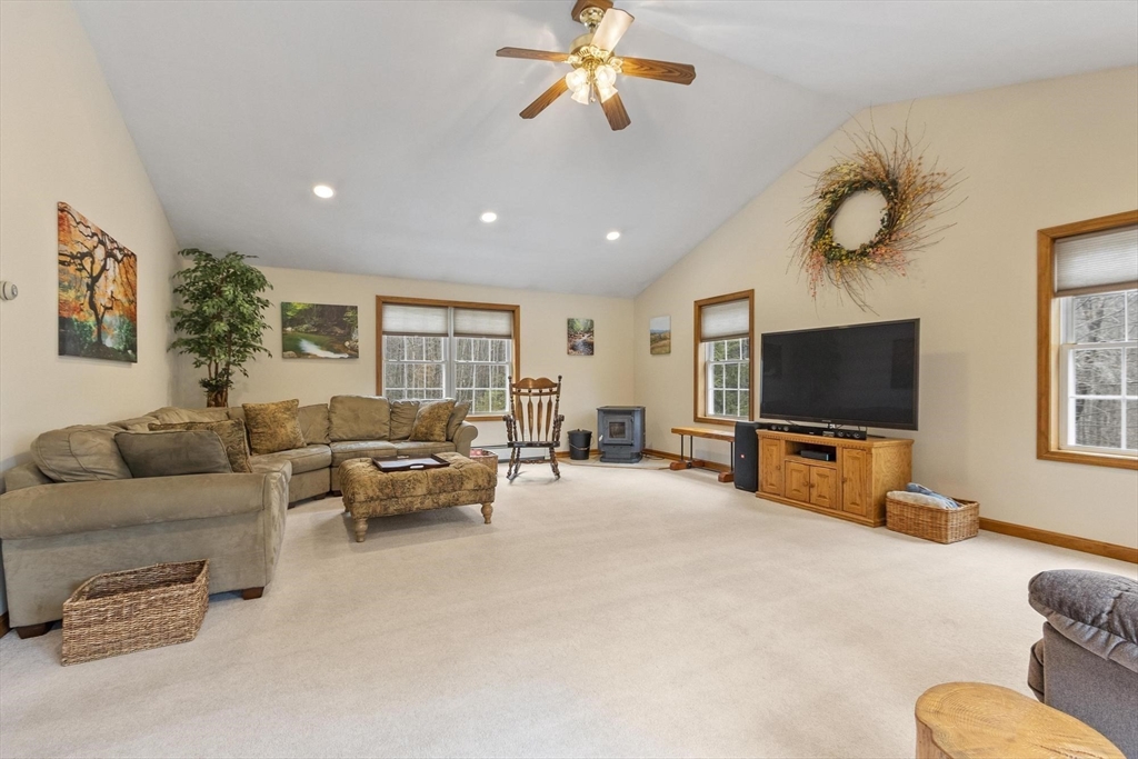 75 Nash Road Ashby, MA 01431 - Photo 16 of 42
