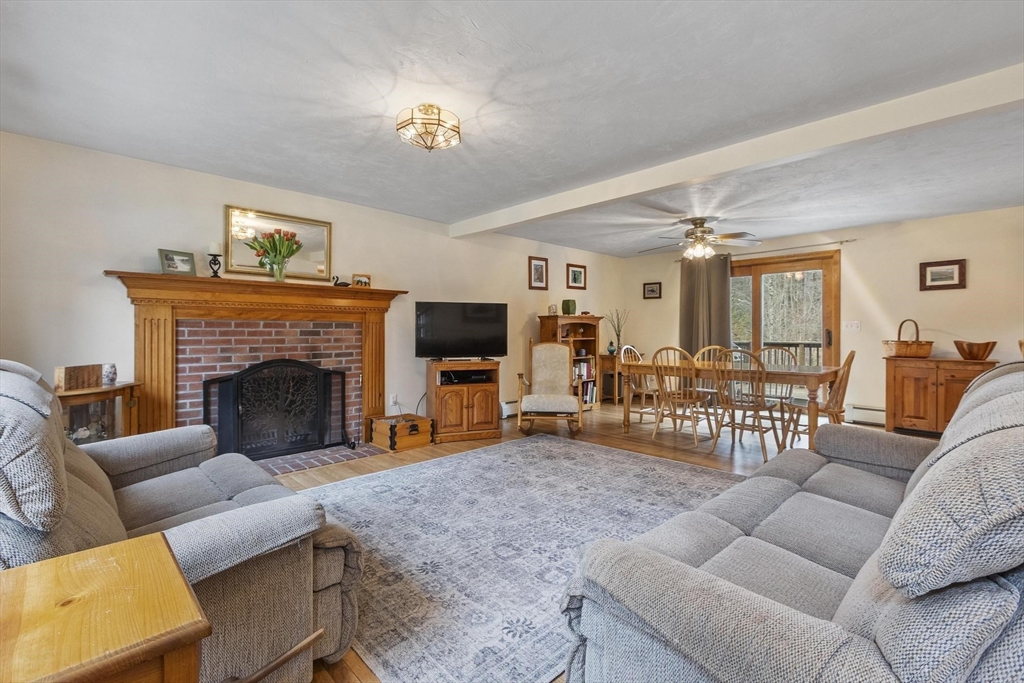 75 Nash Road Ashby, MA 01431 - Photo 4 of 42