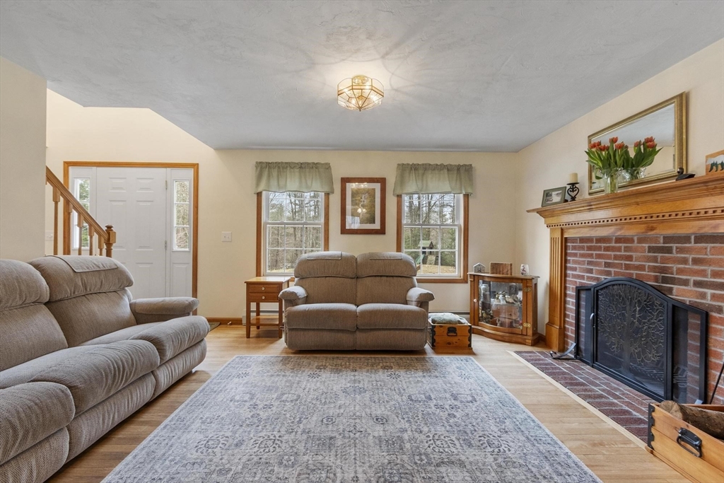 75 Nash Road Ashby, MA 01431 - Photo 8 of 42