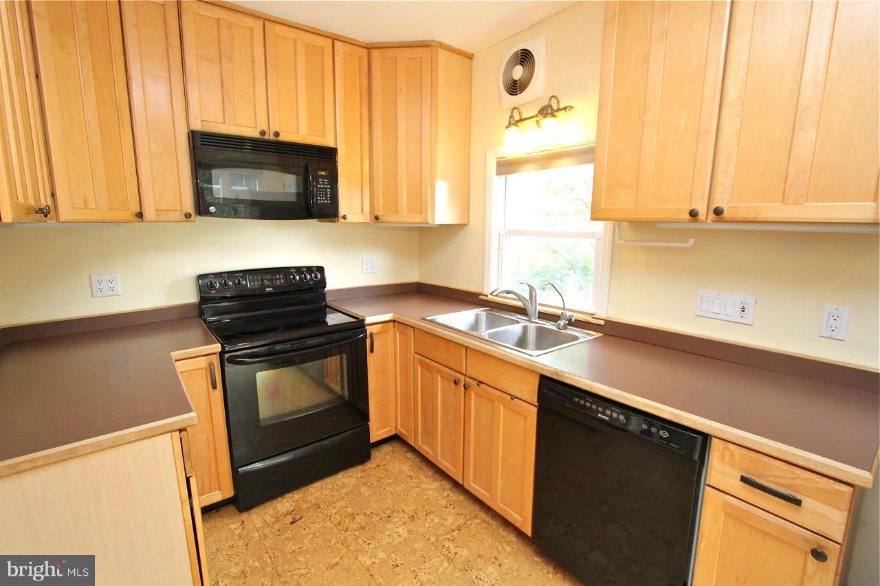 2212 Arden Road Baltimore, MD 21209 - Photo 5 of 16 Kitchen