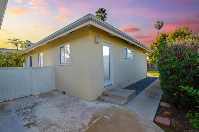 a building outdoor space with patio furniture