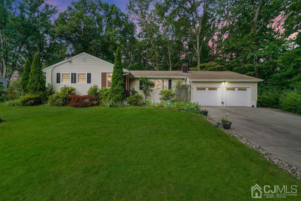 17 Dutch Road East Brunswick, NJ 08816 - Photo 1 of 25 Gallery Image 1
