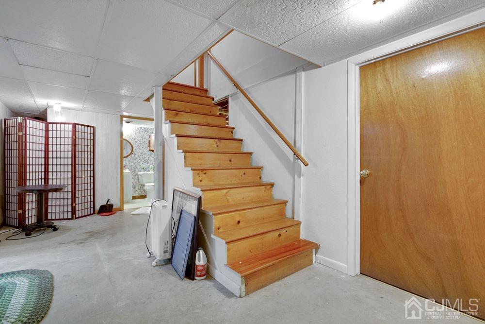 17 Dutch Road East Brunswick, NJ 08816 - Photo 20 of 25 Gallery Image 20