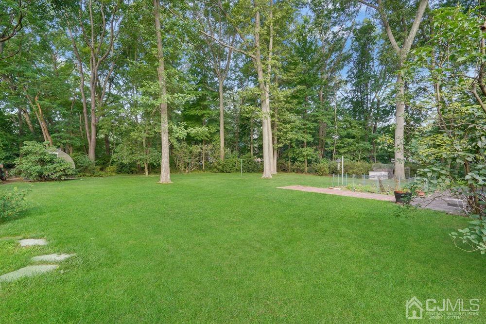 17 Dutch Road East Brunswick, NJ 08816 - Photo 24 of 25 Gallery Image 24
