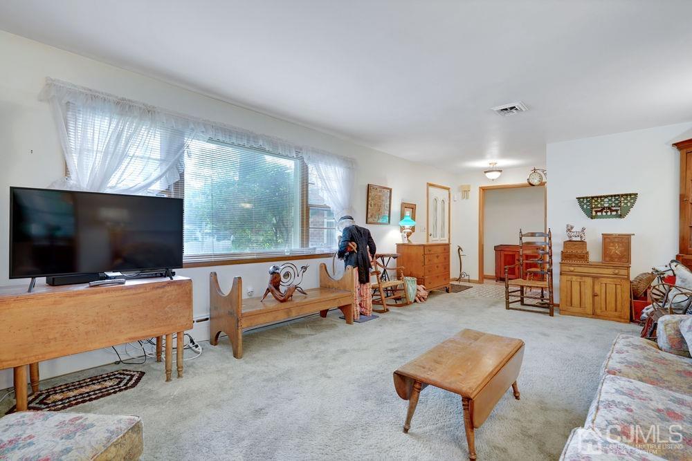 17 Dutch Road East Brunswick, NJ 08816 - Photo 9 of 25 Gallery Image 9
