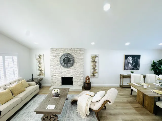 $2,000,000 | 11383 Stonecress Avenue, Fountain Valley, CA 92708