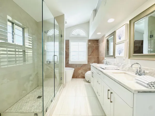 $2,000,000 | 11383 Stonecress Avenue, Fountain Valley, CA 92708