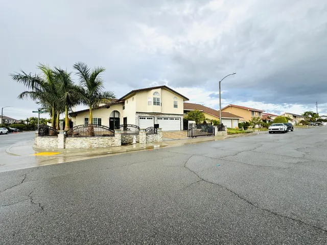 $2,000,000 | 11383 Stonecress Avenue, Fountain Valley, CA 92708