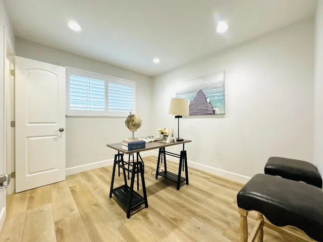 $2,000,000 | 11383 Stonecress Avenue, Fountain Valley, CA 92708