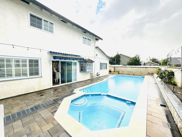 $2,000,000 | 11383 Stonecress Avenue, Fountain Valley, CA 92708