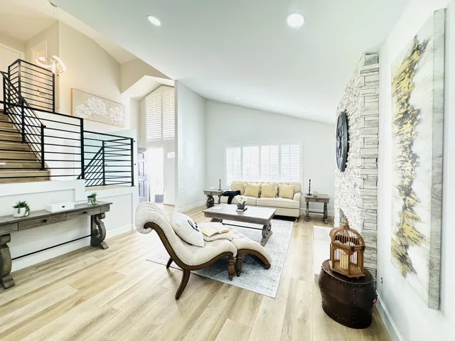 $2,000,000 | 11383 Stonecress Avenue, Fountain Valley, CA 92708