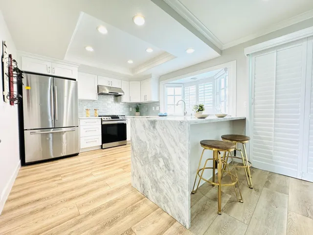 $2,000,000 | 11383 Stonecress Avenue, Fountain Valley, CA 92708