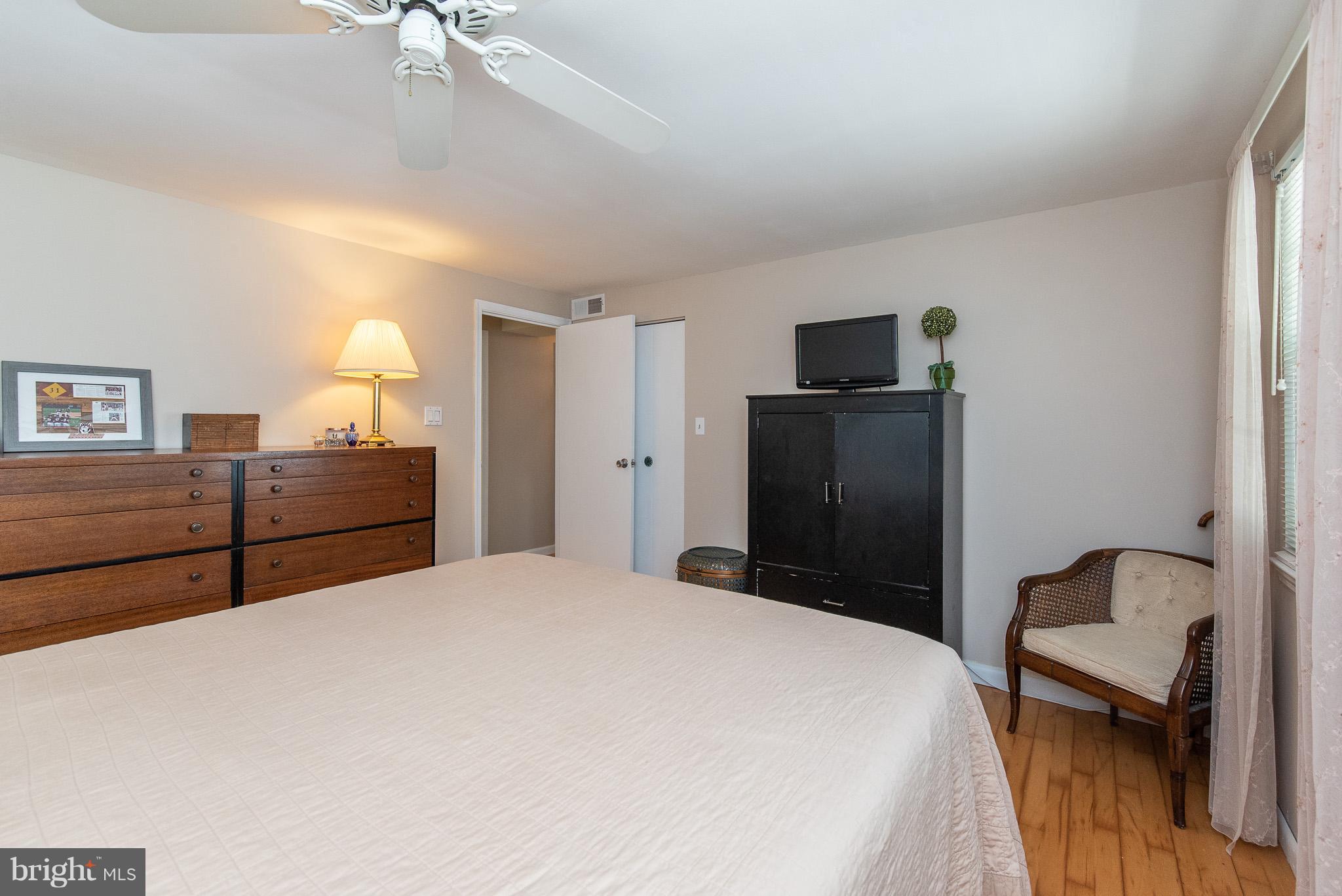 2112 Creek Road Baltimore, MD 21219 - Photo 21 of 30 Bedroom